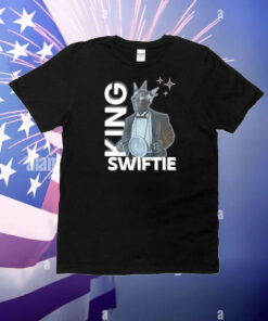 Aprilswiftiee King Swiftie T-Shirt