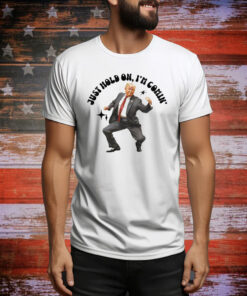 Trump dancing 2024 just hold on i’m coming Tee Shirt